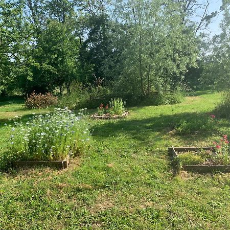 Bed and Breakfast La Ferme D'Aristide Saillenard Экстерьер фото
