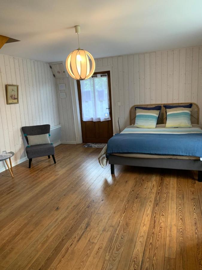 Bed and Breakfast La Ferme D'Aristide Saillenard Экстерьер фото